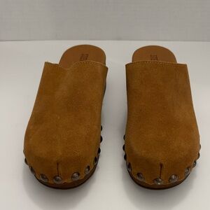 New Steve Madden Clogs Size (6)